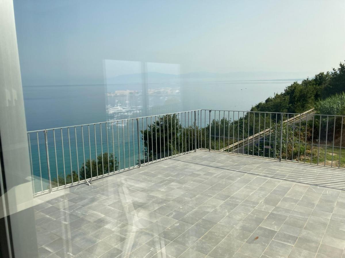 Residenza Timpa Janca Apartment วิโบ วาเลนเซีย มารินา ภายนอก รูปภาพ