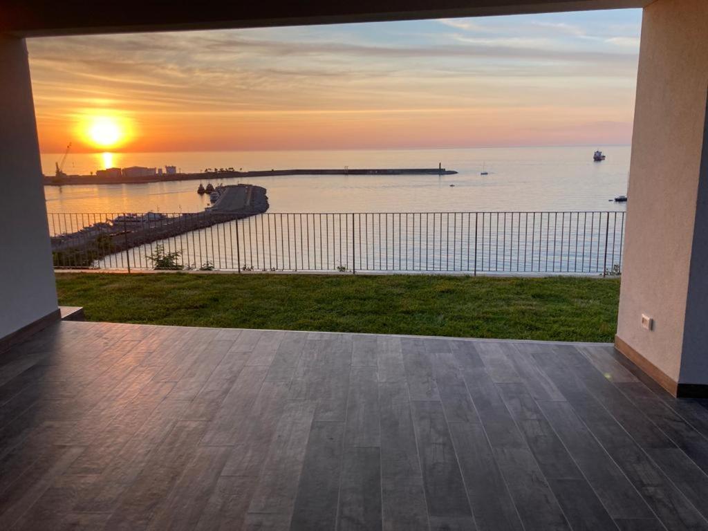 Residenza Timpa Janca Apartment วิโบ วาเลนเซีย มารินา ภายนอก รูปภาพ