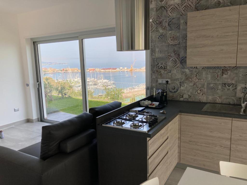 Residenza Timpa Janca Apartment วิโบ วาเลนเซีย มารินา ภายนอก รูปภาพ