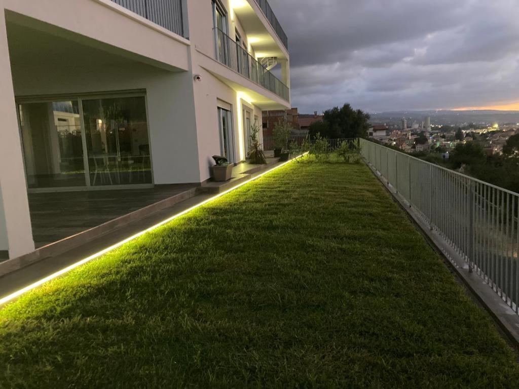 Residenza Timpa Janca Apartment วิโบ วาเลนเซีย มารินา ภายนอก รูปภาพ